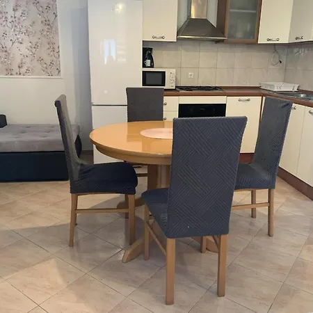 J&m 2 - One Bedroom With Terrace Апартаменты Рогозница